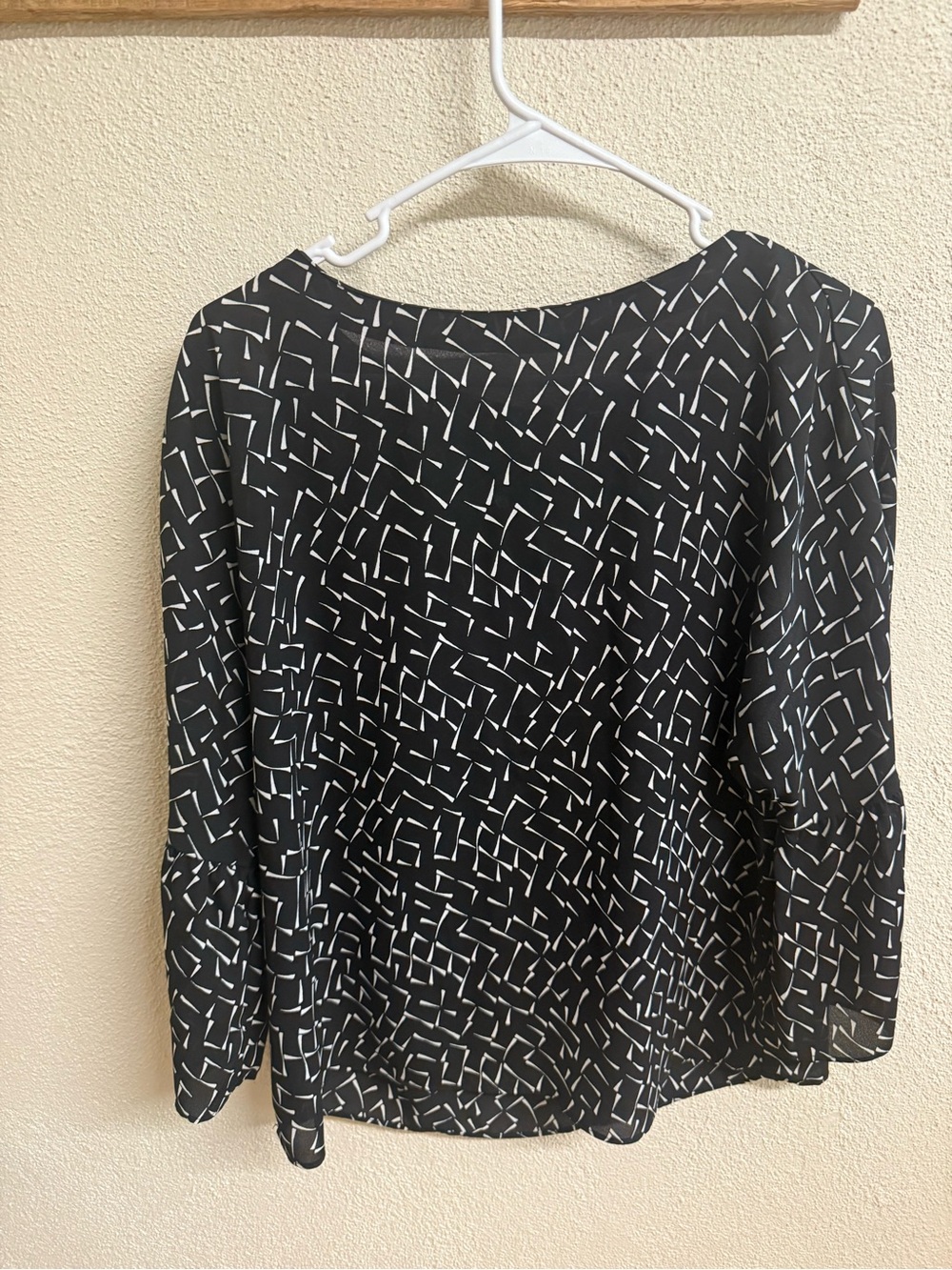 Banana Republic Black and White Geometric Long-Sleeve Blouse